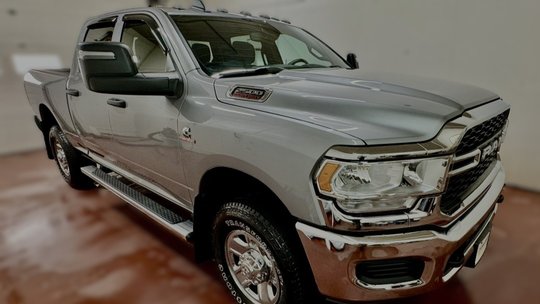 Ram 2500 Tradesman Crew Cab 4x4 Cummins 2024