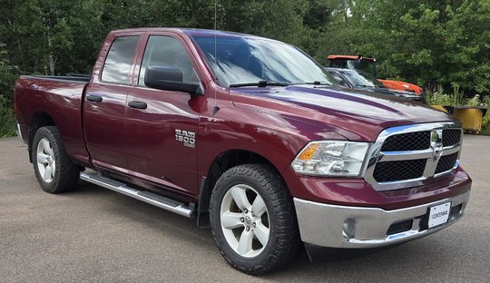 Ram 1500 Classic Tradesman Crew Cab 4x4 2023