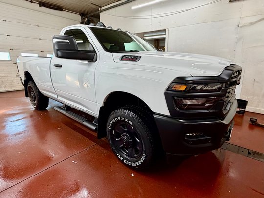 Ram 2500 TRADESMAN 2026