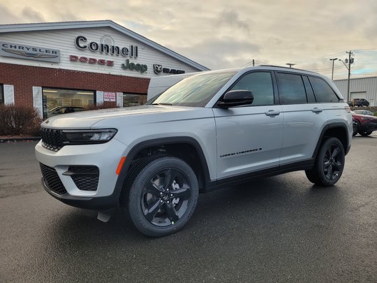 2025 Jeep Grand Cherokee ALTITUDE