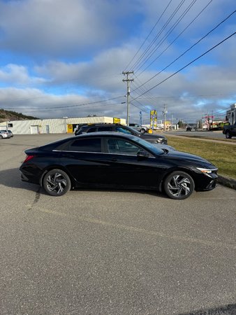 2024 Hyundai Elantra Hybrid LUXURY