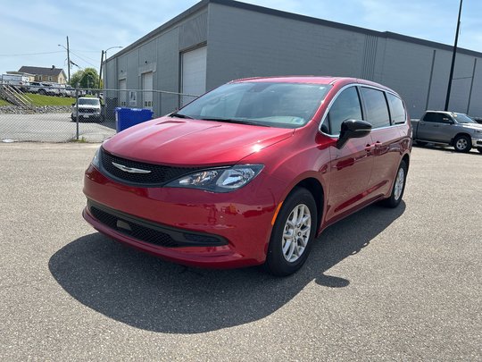 2025 Chrysler Grand Caravan SXT
