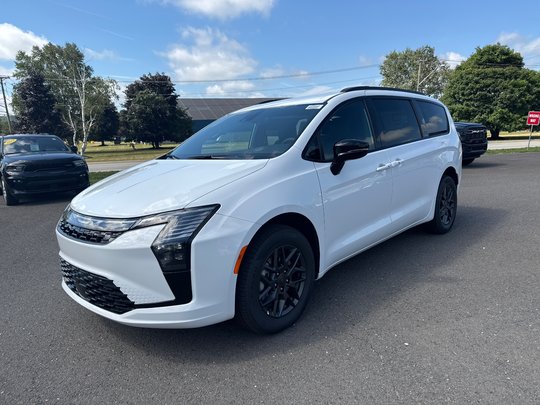 2027 Chrysler Pacifica SELECT AWD