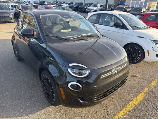 2025 Fiat 500e (RED) Edition