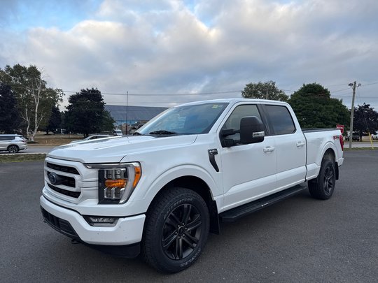 2022 Ford F-150 XLT w/ FX4