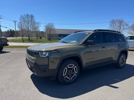 2026 Jeep Cherokee LAREDO