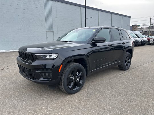 2025 Jeep Grand Cherokee LAREDO ALTITUDE