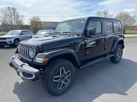 2025 Jeep WRANGLER 4-Door SAHARA