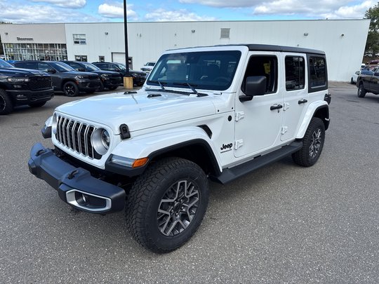 2025 Jeep WRANGLER 4-Door SAHARA