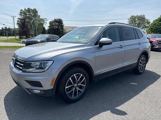 Volkswagen Tiguan Comfortline w/ NAV & Moonroof 2019