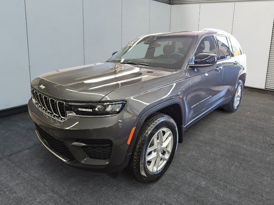 Jeep Grand Cherokee LAREDO 2026