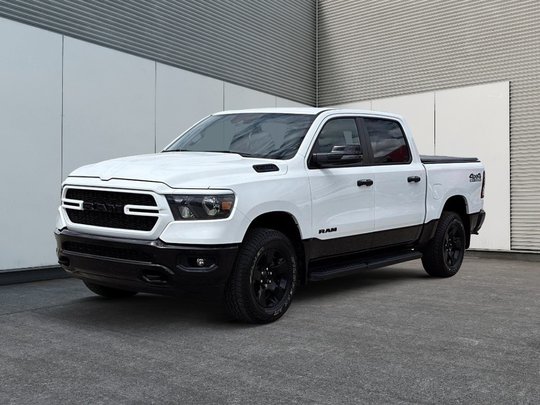 2023 Ram 1500 BIG HORN 4X4 CREW CAB // V8 // BACK COUNTRY