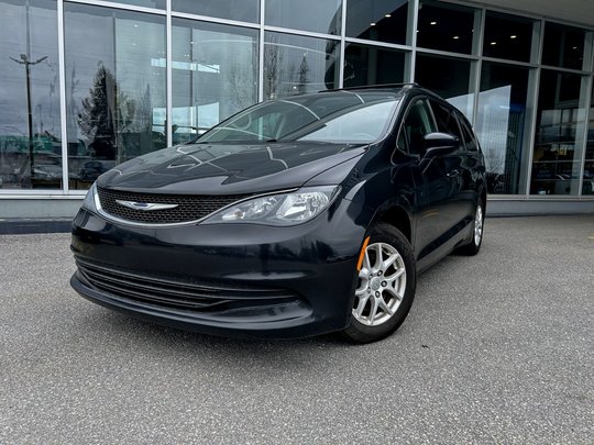 Chrysler Pacifica LX 2017