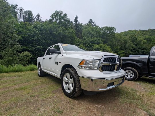2023 Ram 1500 Classic SLT