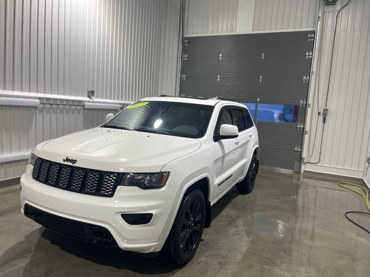 2019 Jeep GRAND CHEROKEE LAREDO/ALT Altitude