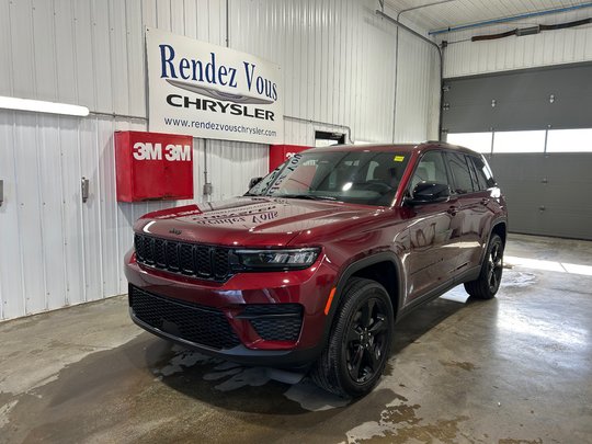2025 Jeep Grand Cherokee LAREDO ALTITUDE