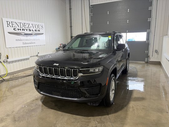 2026 Jeep Grand Cherokee LAREDO X