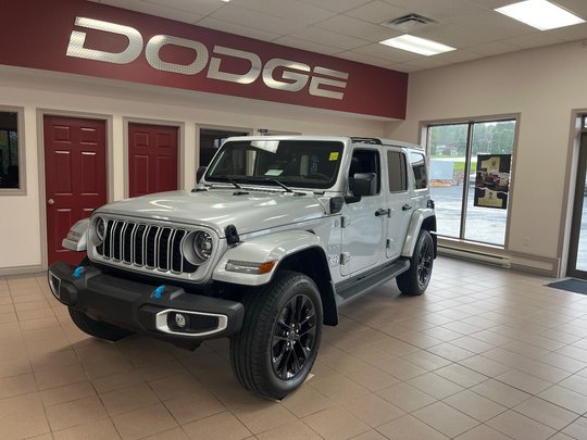 2024 Jeep Wrangler 4xe SAHARA