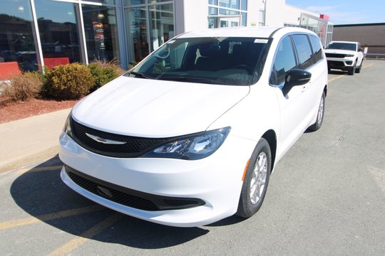 2025 Chrysler Grand Caravan SXT