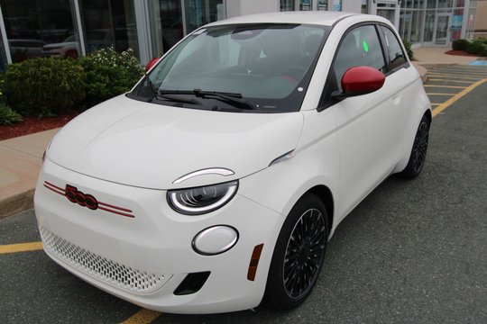 2024 Fiat 500e RED