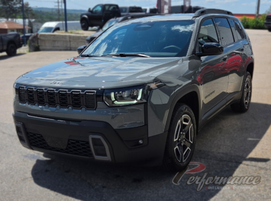 Jeep Cherokee LAREDO 2026