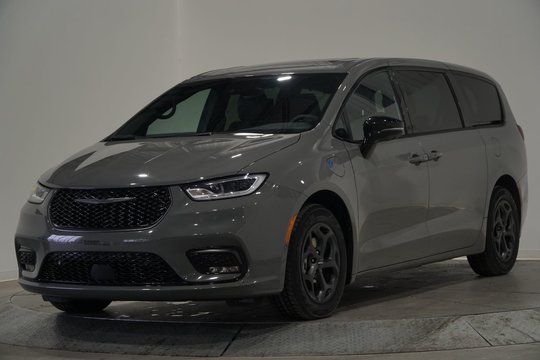 2023 Chrysler Pacifica Hybrid Limited S Hybrid Branchable