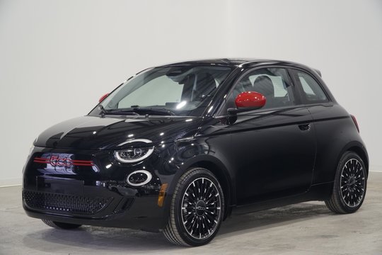 2024 Fiat 500e RED