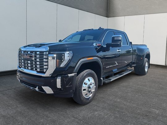 GMC Sierra 3500HD Denali CrewCab 6.6L Diesel  Roues Doubles 2024