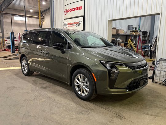2027 Chrysler Pacifica SELECT AWD