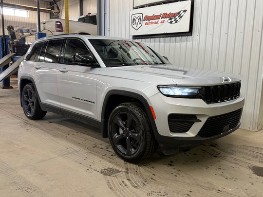 2022 Jeep Grand Cherokee Altitude 4x4