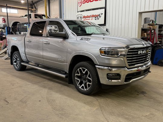 2025 Ram 1500 Laramie Crew 4x4