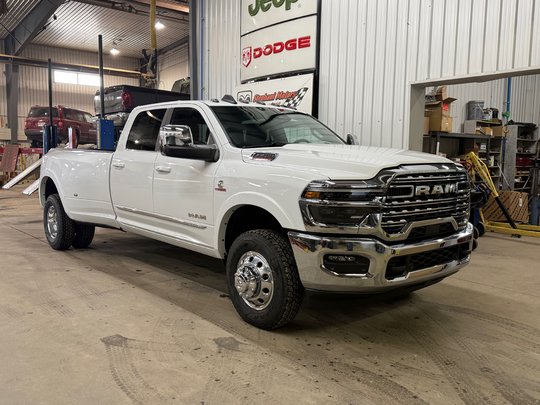 2026 Ram 3500 LIMITED