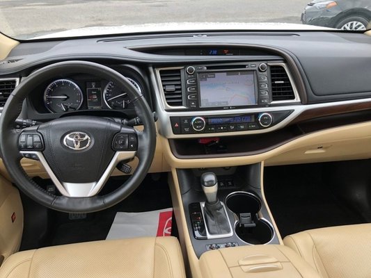 Used 2015 Toyota Highlander Limited With Pearl White And Tan