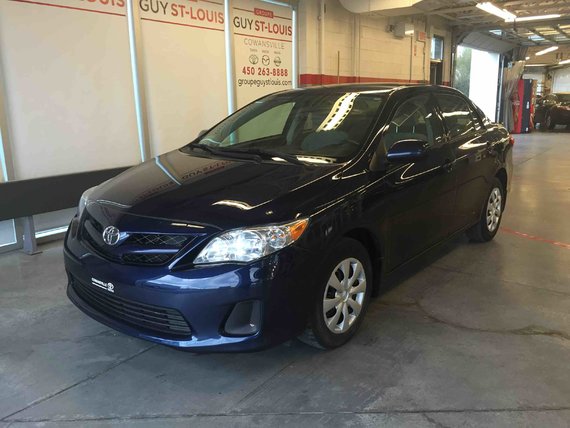 Toyota Corolla CE (Automatique avec Air Climatisée) 2012