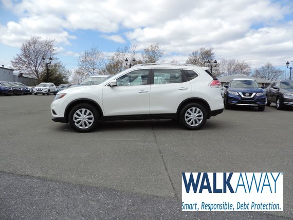 2015 Nissan Rogue S $126 BI-WEEKLY