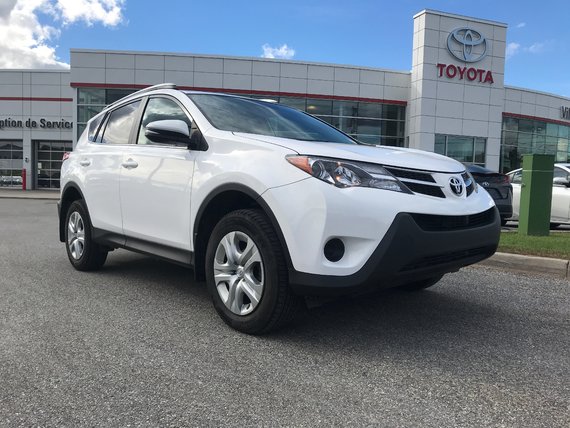 Toyota RAV4 LE 2015