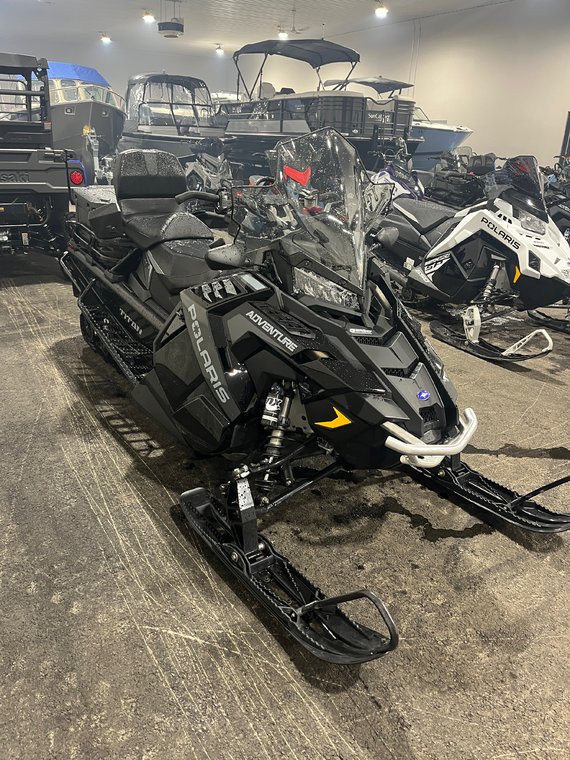 Polaris ProStar S4 TITAN Adventure 155  2024