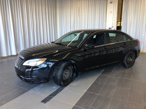 Chrysler 200 LX*BAS KILO 2014