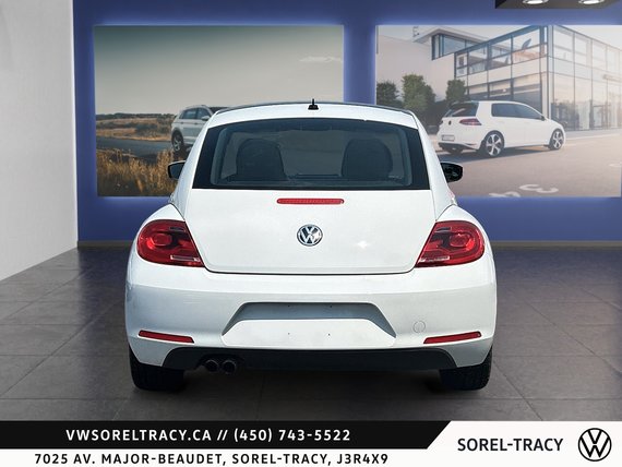 Volkswagen Beetle Coupe Trendline 2016