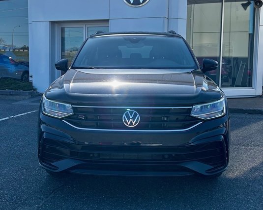 Volkswagen Tiguan Comfortline R-Line Black Edition 2022