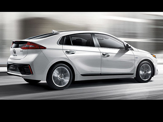 Découvrez l’unique IONIQ 2017, le prochain véhicule écologique de Hyundai!