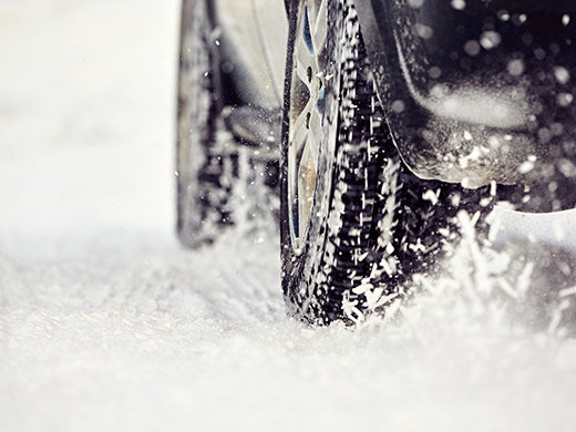 Comment conduire en sécurité dans une tempête de neige