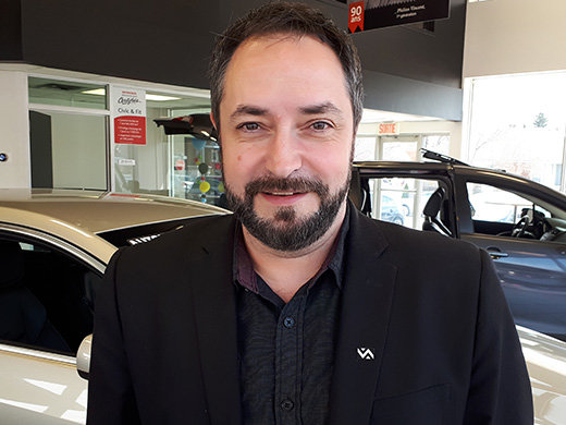 Ghyslain Gauthier : voitures, soleil et musique en tête!