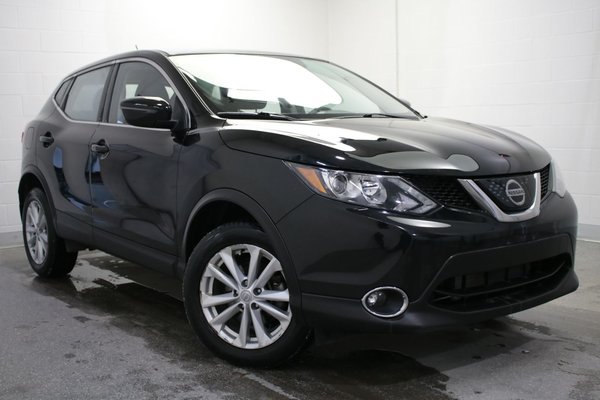 Used 2018 Nissan Qashqai Sv Awd Toit Cam Recul Bluetooth Black