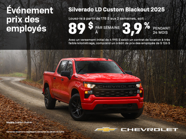 Le Chevrolet Silverado LD Custom Blackout Edition