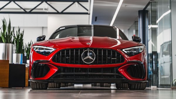 Enjoy Summer to the Fullest Behind the Wheel of the 2026 Mercedes-Benz SL
