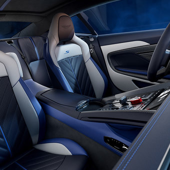 Atmosphère immersive dans la cabine