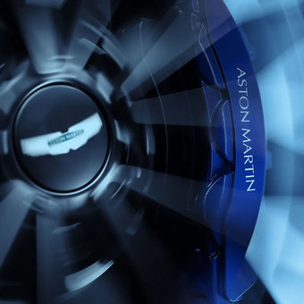 Standard Carbon-Ceramic Brakes