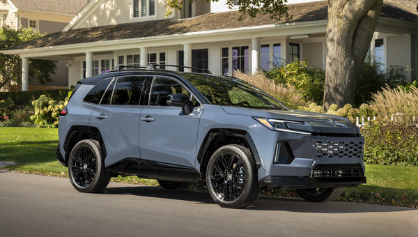 What Safety Technology Comes Standard on the 2026 Toyota RAV4?