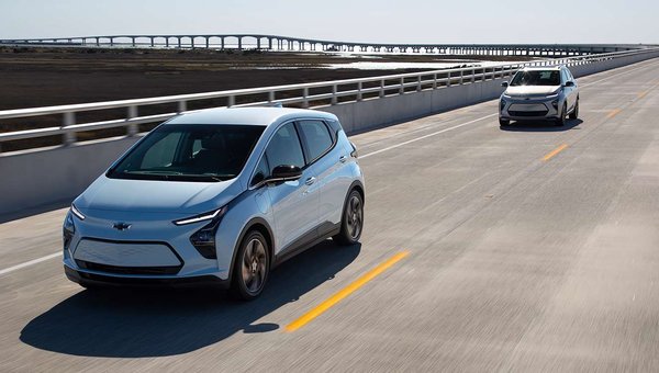 Chevrolet Bolt EV et EUV 2023 : prix et fiche technique